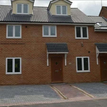Garland Modern Spacious Apartment, Brentwood 1 Εξωτερικό φωτογραφία