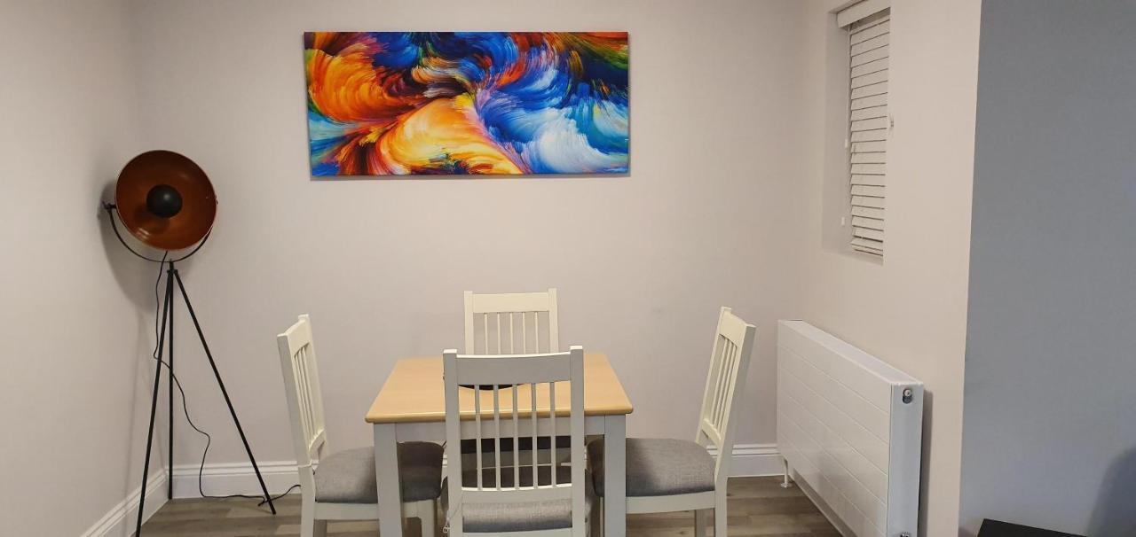 Garland Modern Spacious Apartment, Brentwood 1 Εξωτερικό φωτογραφία